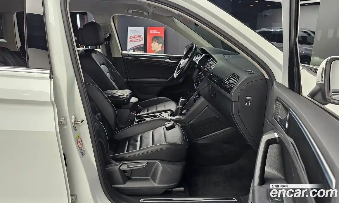 Volkswagen Tiguan 2021 2.0 Автомат в Москве № 215129, фото 12