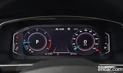 Volkswagen Tiguan 2021 2.0 Автомат в Москве № 215129, миниатюра 8