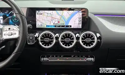 Mercedes-Benz GLA-Class 2023 2.0 Автомат в Москве № 219007, миниатюра 8