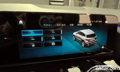 Mercedes-Benz GLA-Class 2023 2.0 Автомат в Москве № 219007, миниатюра 9