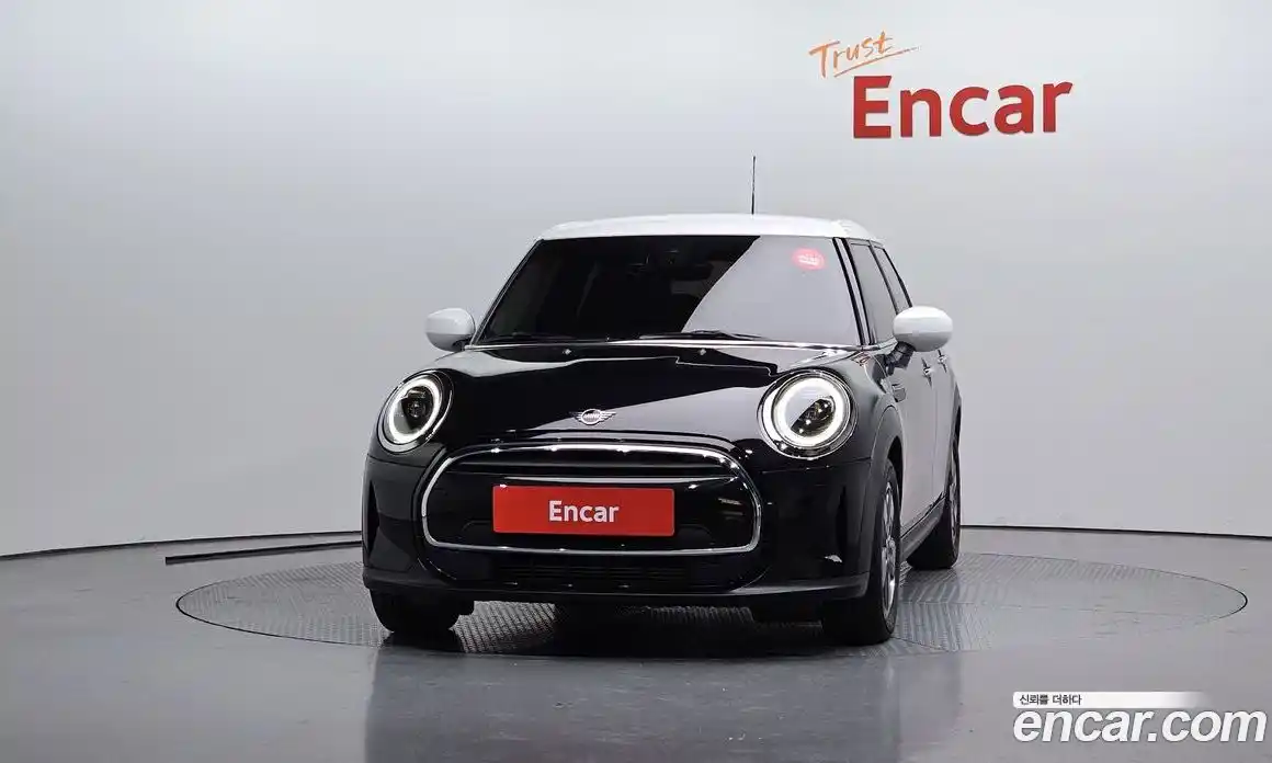 Mini Cooper 2023 1.5 Автомат в Москве № 222352, фото 3