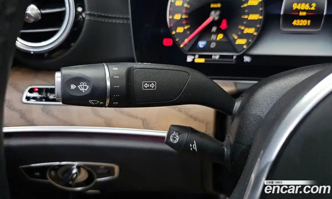 Mercedes-Benz E-Class 2019 2.0 Автомат в Москве № 224647, фото 13