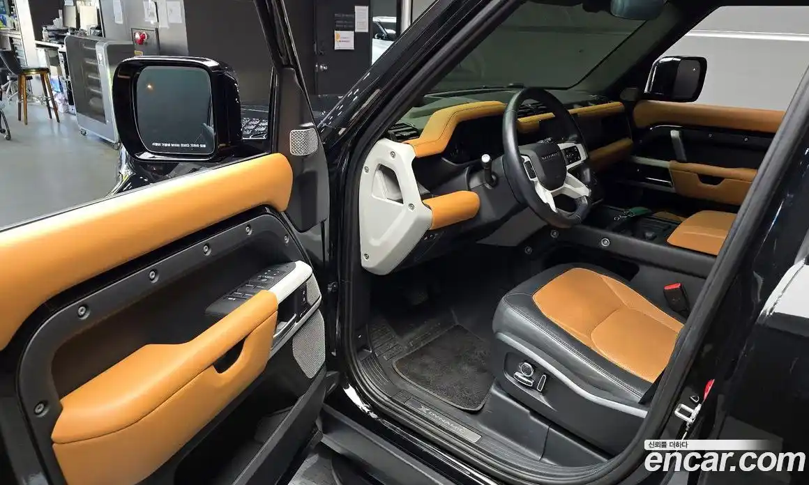 Land Rover Defender 2023 3.0 Автомат в Москве № 231211, фото 14