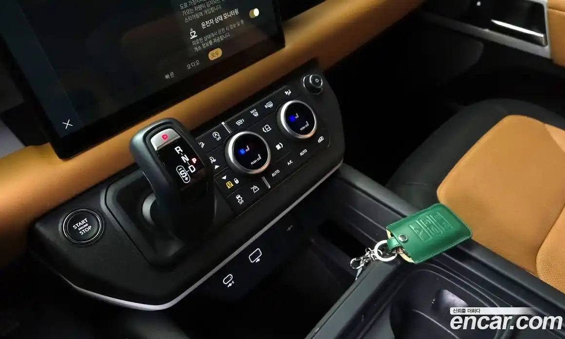 Land Rover Defender 2023 3.0 Автомат в Москве № 231211, фото 16