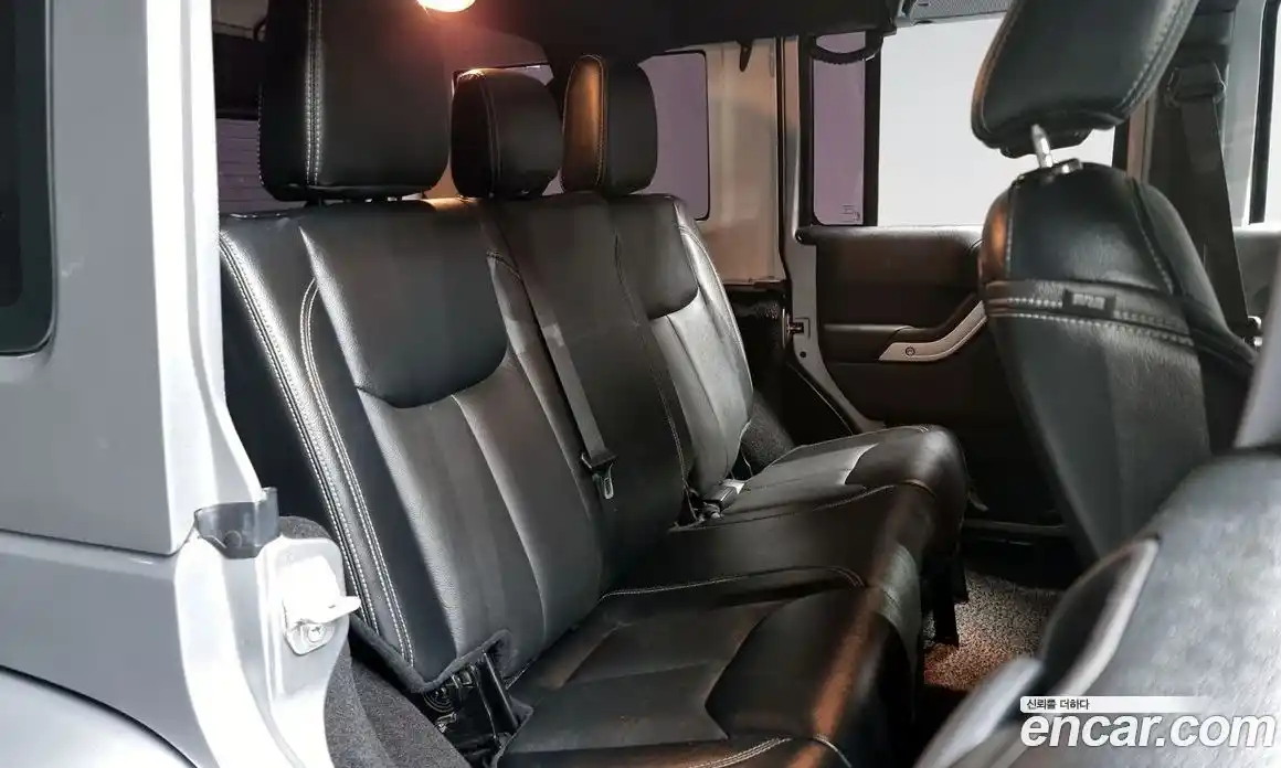 Jeep Wrangler 2016 3.6 Автомат в Москве № 232635, фото 14