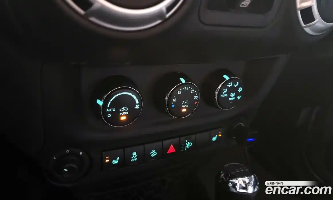 Jeep Wrangler 2016 3.6 Автомат в Москве № 232635, фото 15