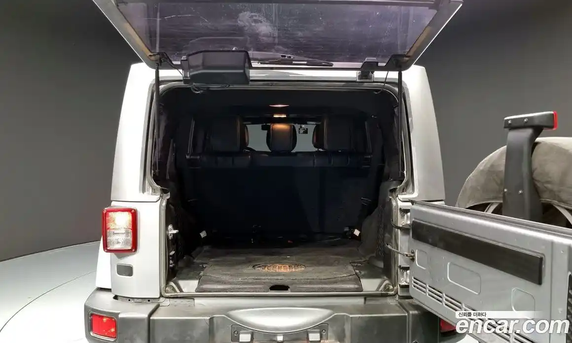 Jeep Wrangler 2016 3.6 Автомат в Москве № 232635, фото 16