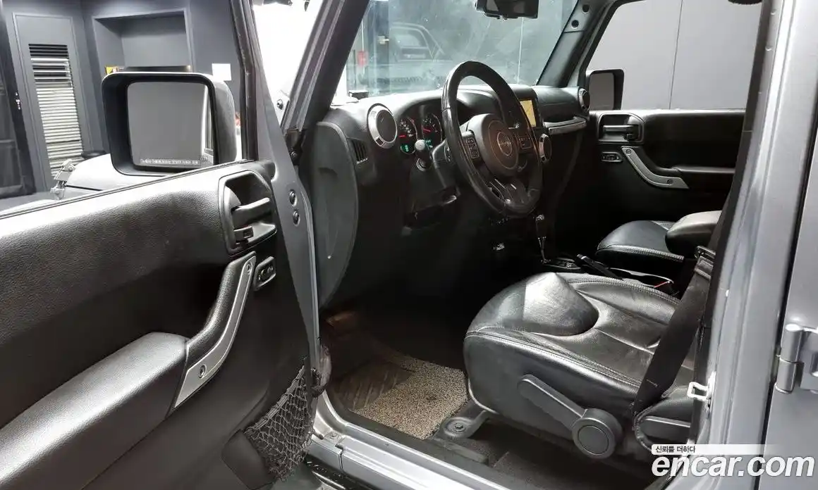 Jeep Wrangler 2016 3.6 Автомат в Москве № 232635, фото 18