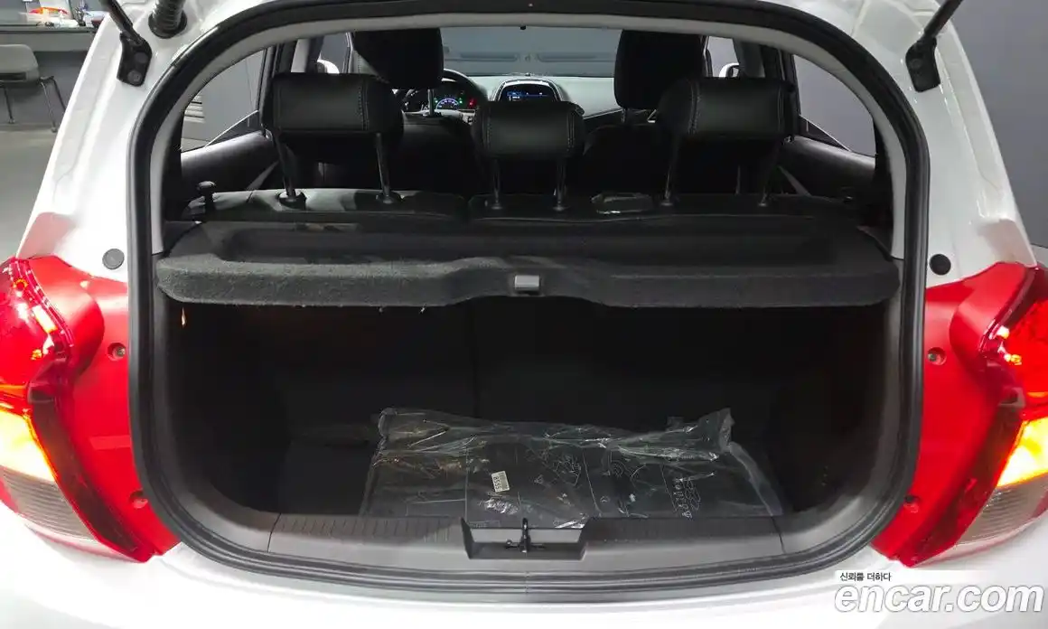 Chevrolet Spark 2022 1.0 Автомат в Москве № 237466, фото 20