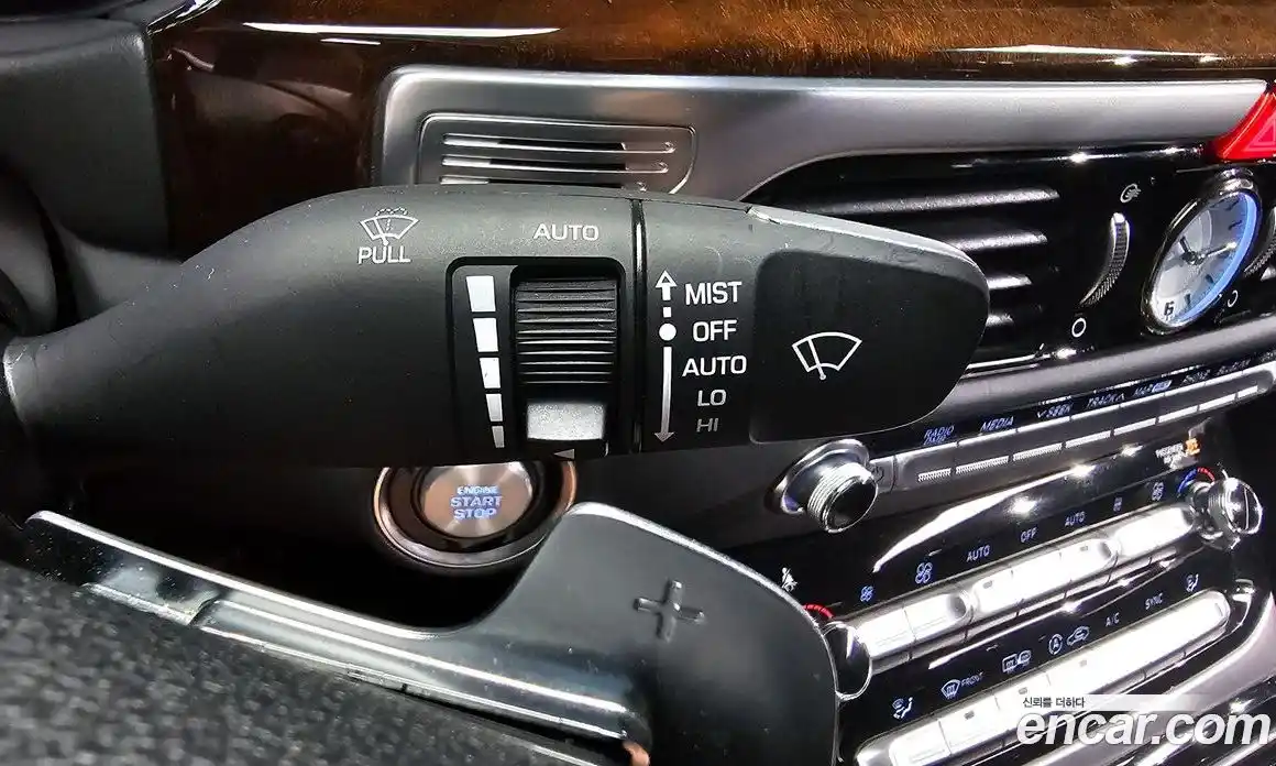 Genesis EQ900 2016 3.8 Автомат в Москве № 24470, фото 16