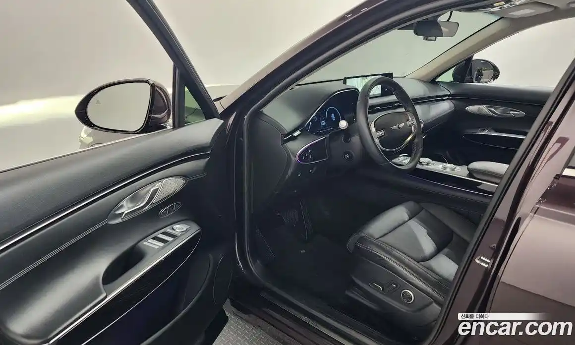 Genesis GV70 2021 2.5 Автомат в Москве № 25383, фото 1