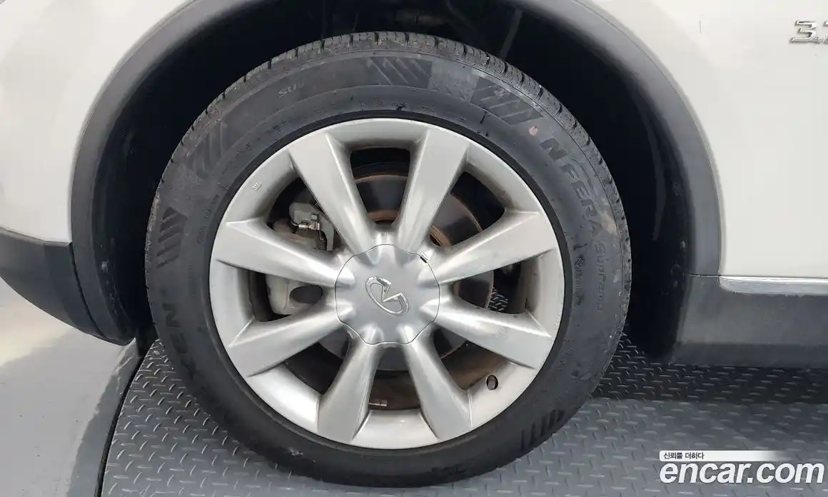 Infiniti QX50 2015 3.7 Автомат в Москве № 256145, фото 1