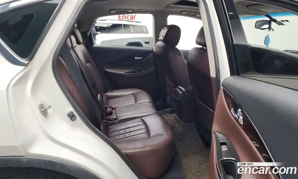 Infiniti QX50 2015 3.7 Автомат в Москве № 256145, фото 14