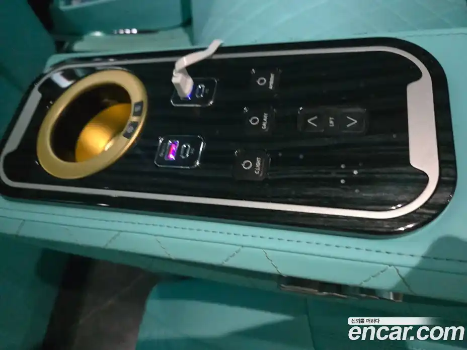 Cadillac Escalade 2023 6.2 Автомат в Москве № 256523, фото 16