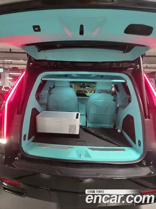 Cadillac Escalade 2023 6.2 Автомат в Москве № 256523, фото 7