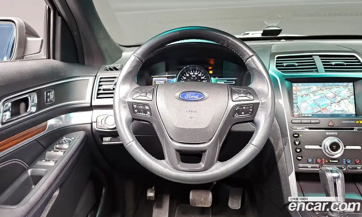 Ford Explorer 2016 2.3 Автомат в Москве № 273397, фото 17