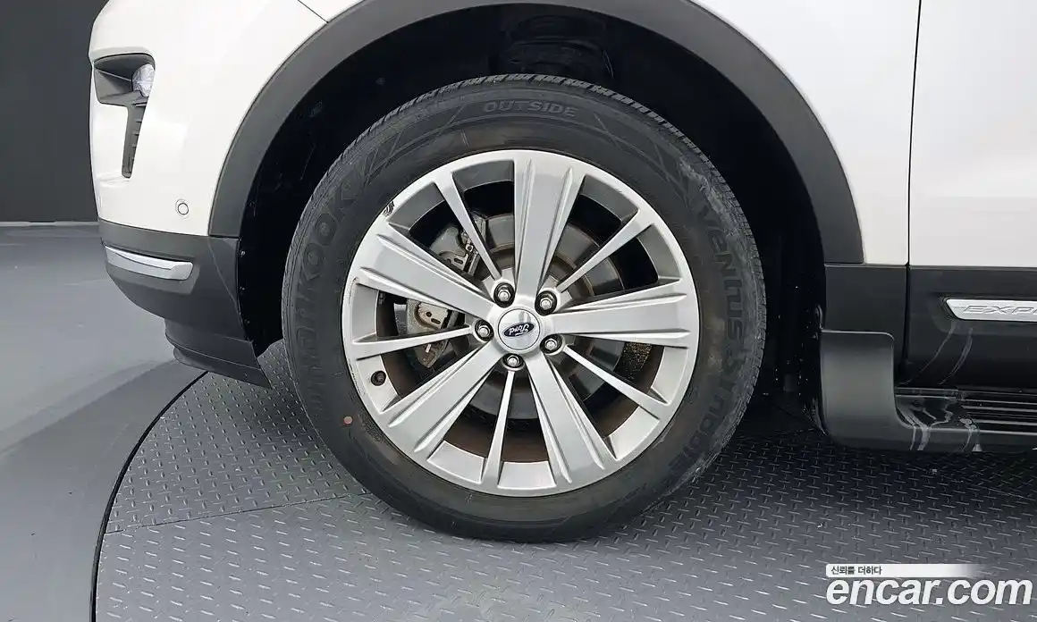 Ford Explorer 2018 2.3 Автомат в Москве № 273411, фото 18