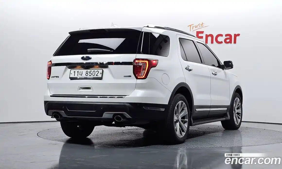 Ford Explorer 2018 2.3 Автомат в Москве № 273411, фото 3