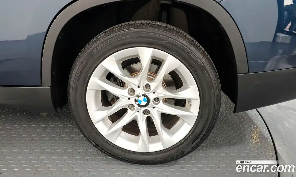 BMW X1 2015 2.0 Автомат в Москве № 284648, фото 4