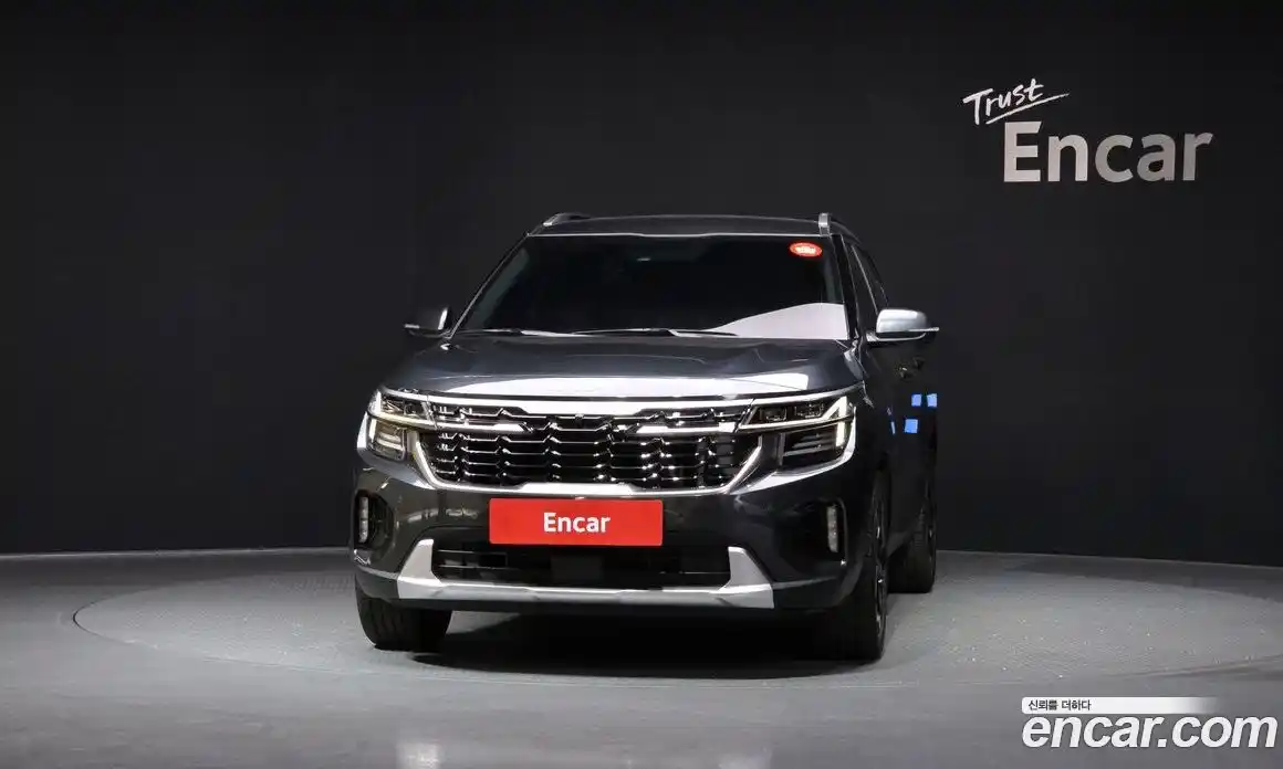 Kia Seltos 2023 1.6 Автомат в Москве № 286988, фото 4