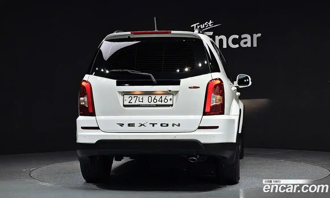 SsangYong Rexton 2016 2.2 Автомат в Москве № 28699, фото 4