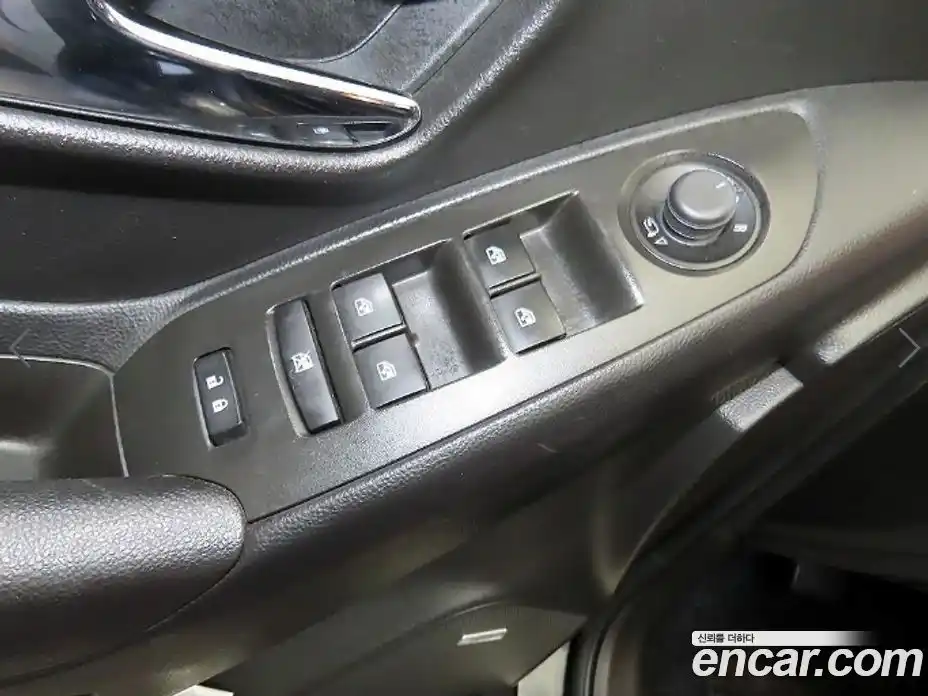 Chevrolet Trax 2016 1.6 Автомат в Москве № 298142, фото 13