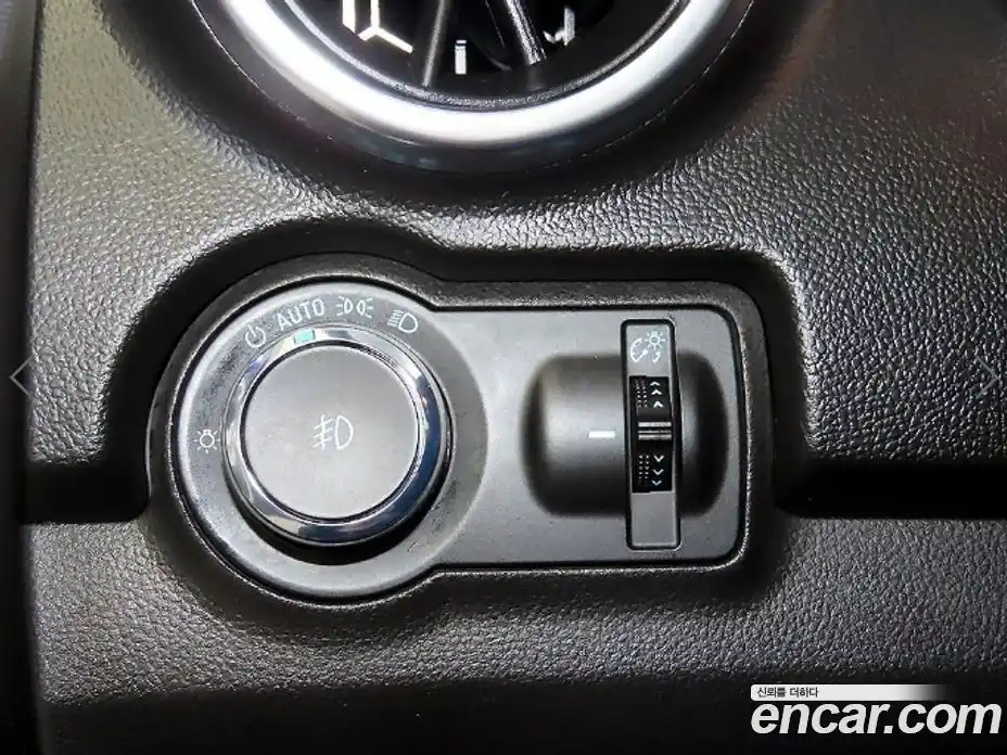 Chevrolet Trax 2016 1.6 Автомат в Москве № 298142, фото 14