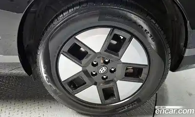 Hyundai Santa Fe 2024 1.6 Автомат в Москве № 2984, миниатюра 2