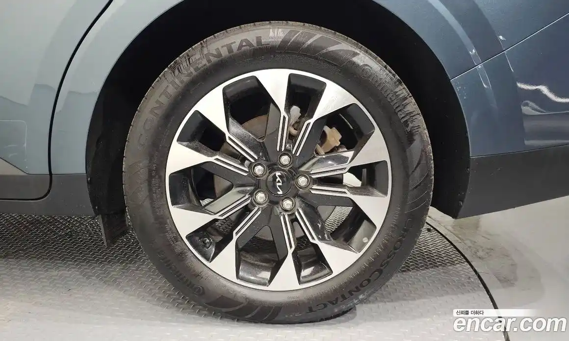 Kia Canival 2023 3.5 Автомат в Москве № 321603, фото 13