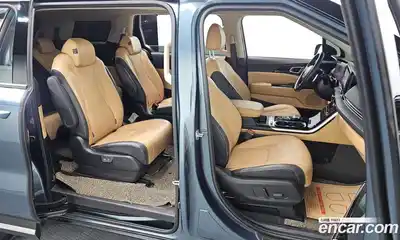 Kia Canival 2023 3.5 Автомат в Москве № 321603, миниатюра 10