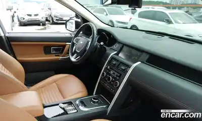 Land Rover Discovery Sport 2018 2.0 Автомат в Москве № 333909, миниатюра 9