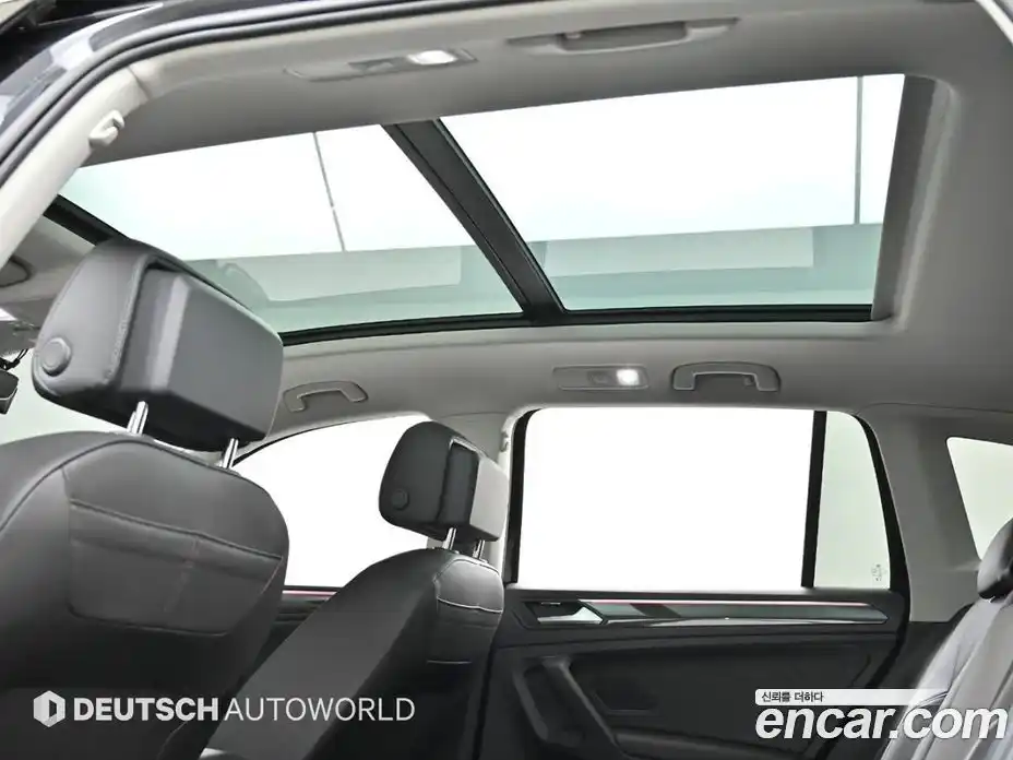 Volkswagen Tiguan 2023 2.0 Автомат в Москве № 334506, фото 19