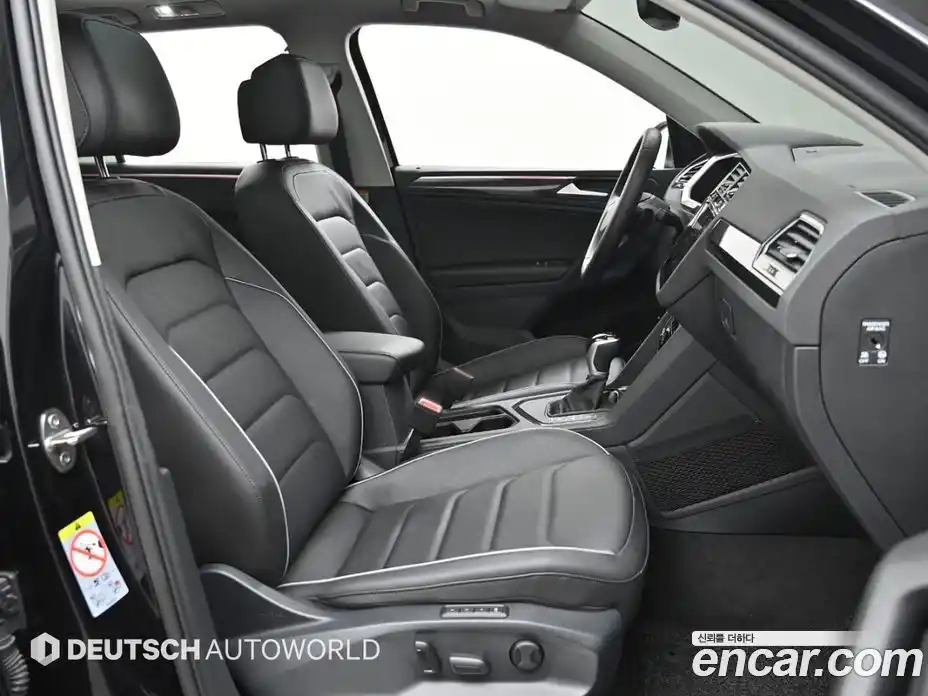 Volkswagen Tiguan 2023 2.0 Автомат в Москве № 334506, фото 10