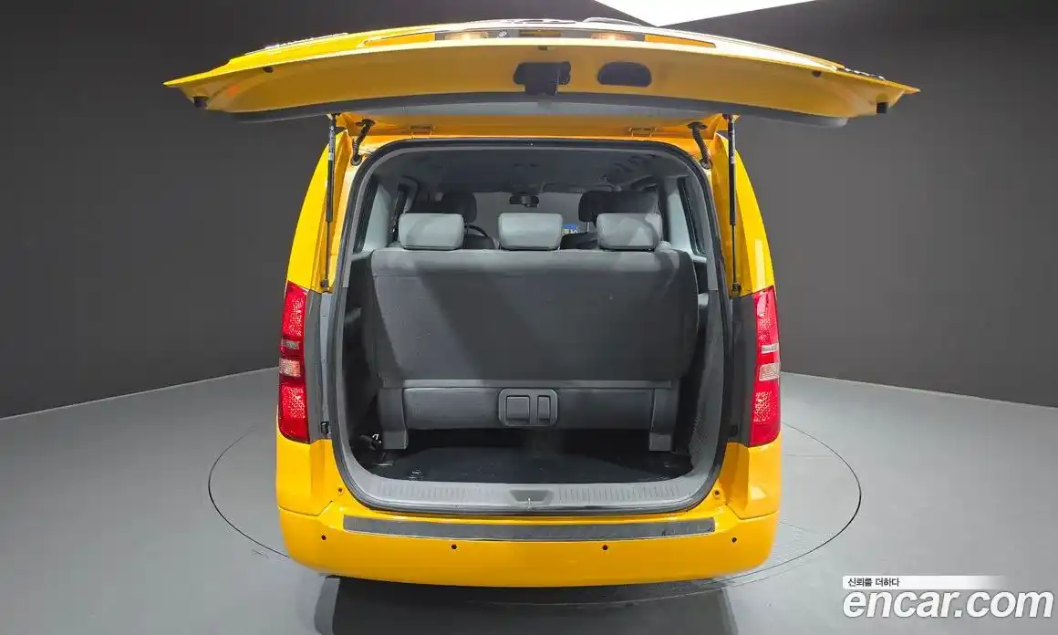 Hyundai Starex 2021 2.4 Автомат в Москве № 335475, фото 13