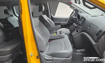 Hyundai Starex 2021 2.4 Автомат в Москве № 335475, миниатюра 9