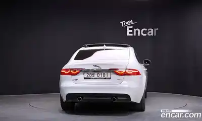 Jaguar XF 2017 2.0 Автомат в Москве № 335834, миниатюра 4