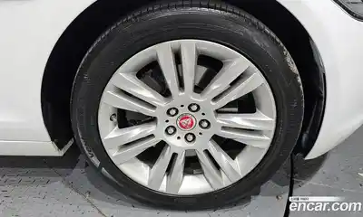 Jaguar XF 2017 2.0 Автомат в Москве № 335834, миниатюра 5