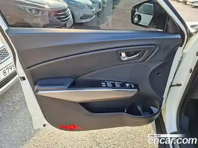 SsangYong TIBOLI 2015 1.6 Автомат в Москве № 34646, миниатюра 11