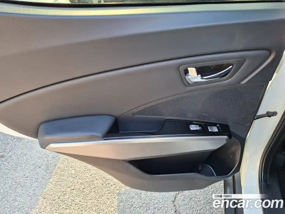 SsangYong TIBOLI 2015 1.6 Автомат в Москве № 34646, фото 12