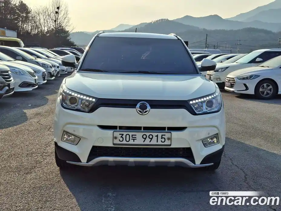 SsangYong TIBOLI 2015 1.6 Автомат в Москве № 34646, фото 3