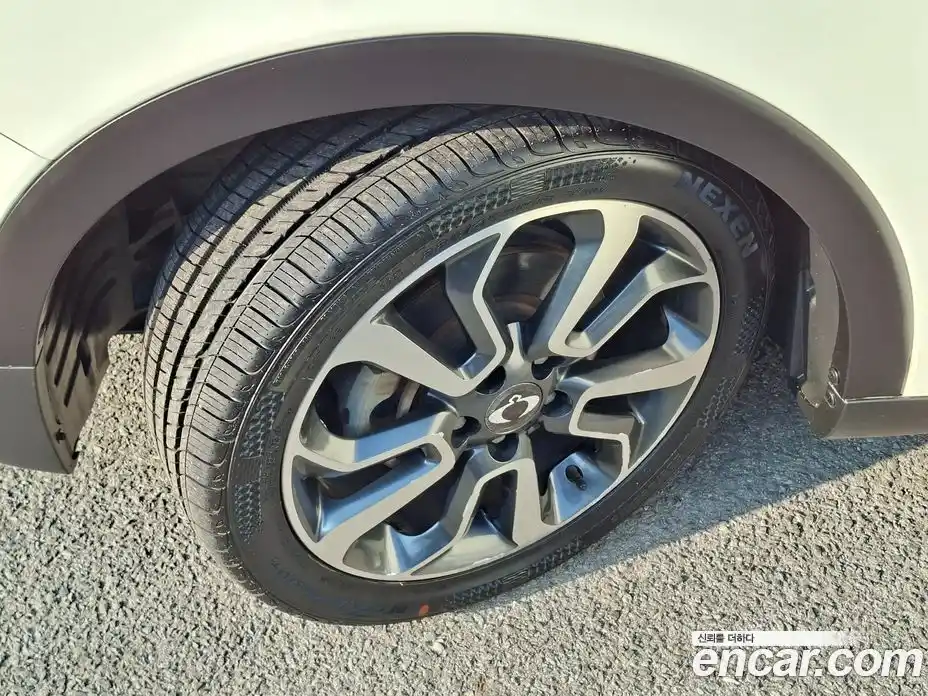 SsangYong TIBOLI 2015 1.6 Автомат в Москве № 34646, фото 5