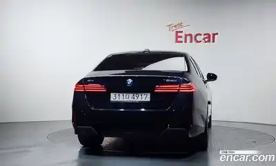 BMW 5-Series 2024 2.0 Автомат в Москве № 362627, миниатюра 4