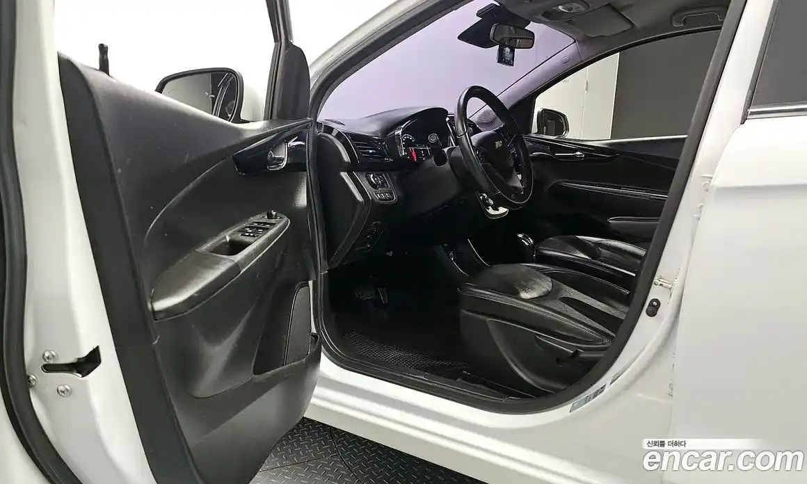 Chevrolet Spark 2016 1.0 Автомат в Москве № 36669, фото 16