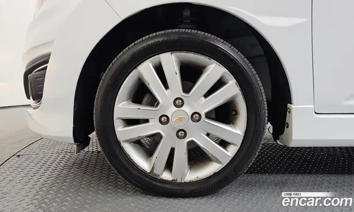 Chevrolet Spark 2014 1.0 Автомат в Москве № 37013, фото 3