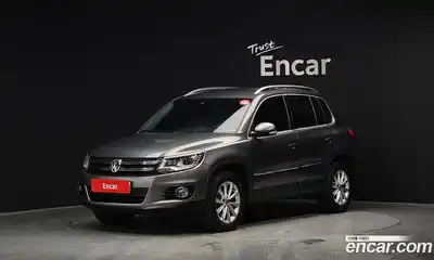 Volkswagen Tiguan, 2015
