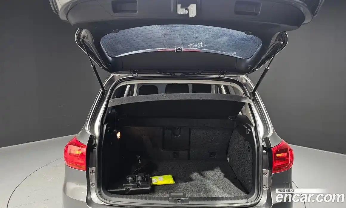 Volkswagen Tiguan 2015 2.0 Автомат в Москве № 400002, фото 20