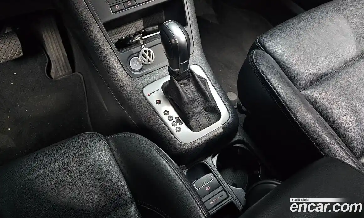 Volkswagen Tiguan 2015 2.0 Автомат в Москве № 400002, фото 9