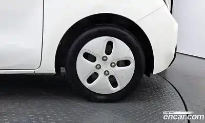 Kia Ray 2023 1.0 Автомат в Москве № 401470, миниатюра 5