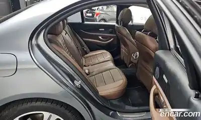 Mercedes-Benz E-Class 2017 2.0 Автомат в Москве № 413480, миниатюра 12