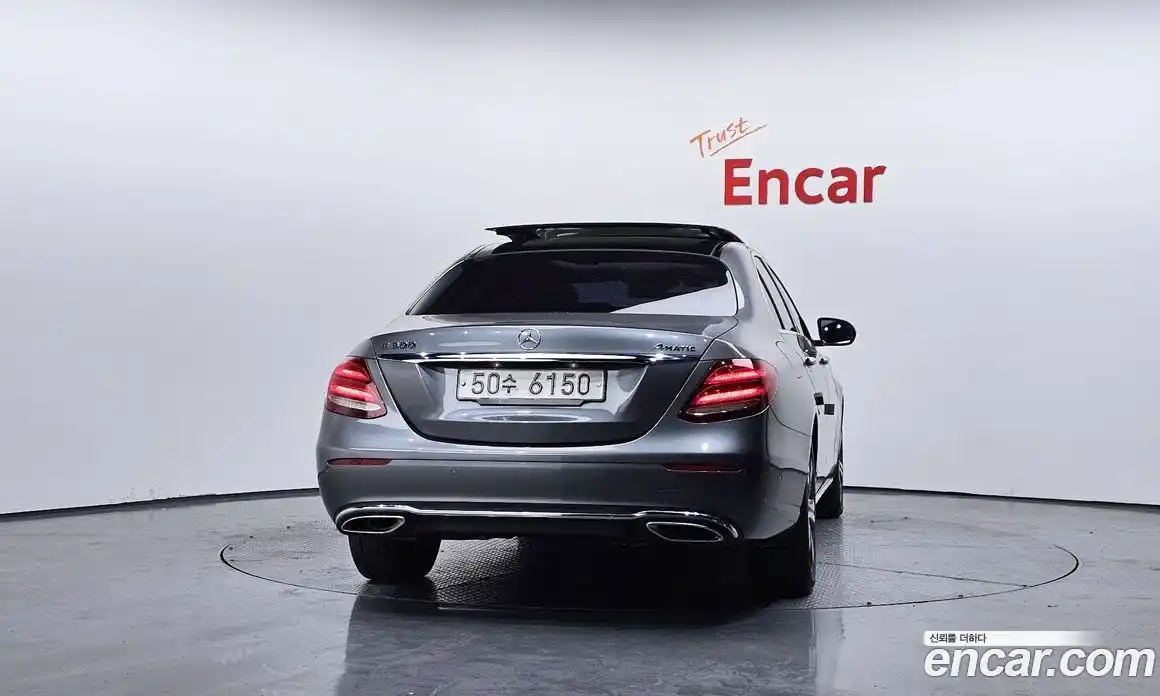 Mercedes-Benz E-Class 2017 2.0 Автомат в Москве № 413480, фото 4